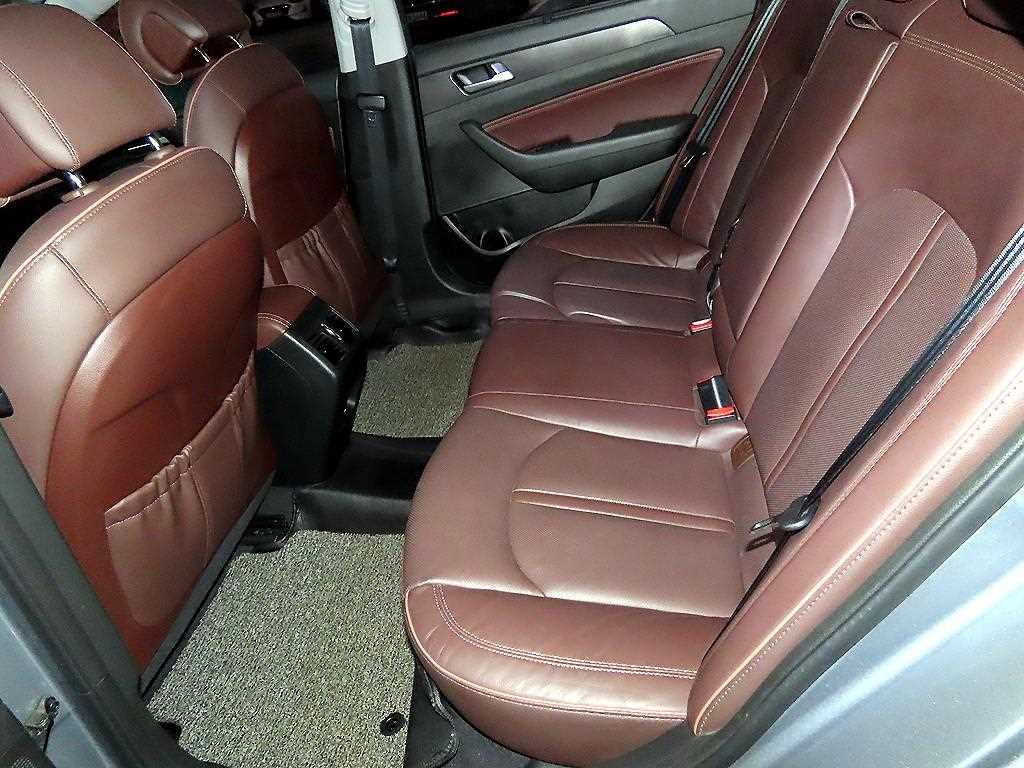 Hyundai Sonata — photo 08