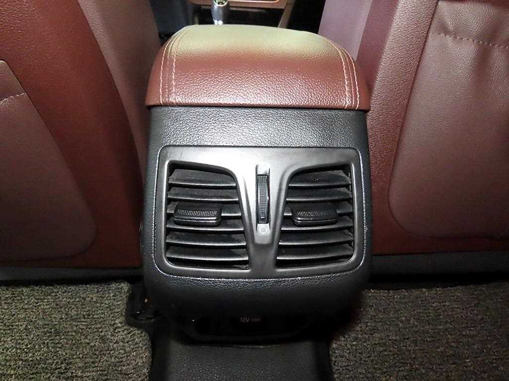 Hyundai Sonata — photo 18