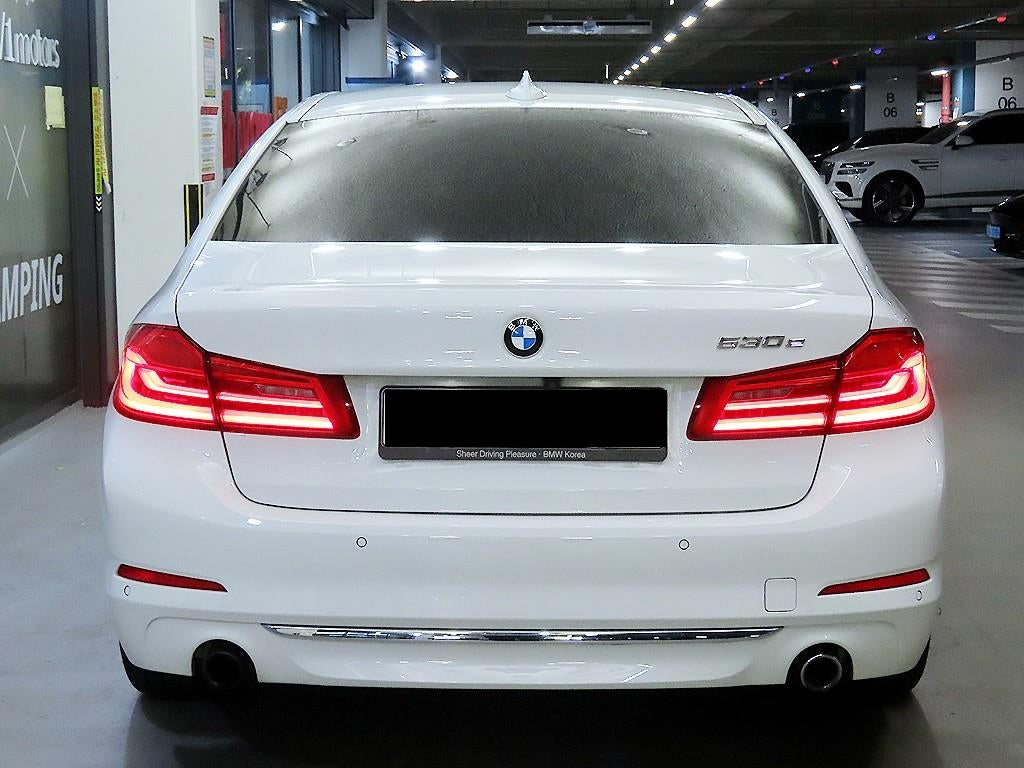 BMW 5-Series — photo 05