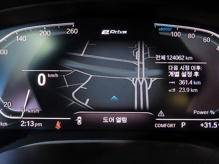BMW 5-Series — photo 09