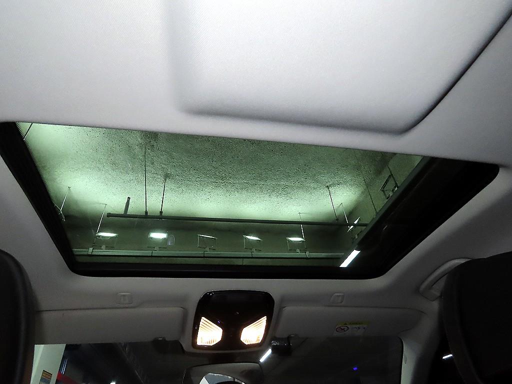 BMW 5-Series — photo 17
