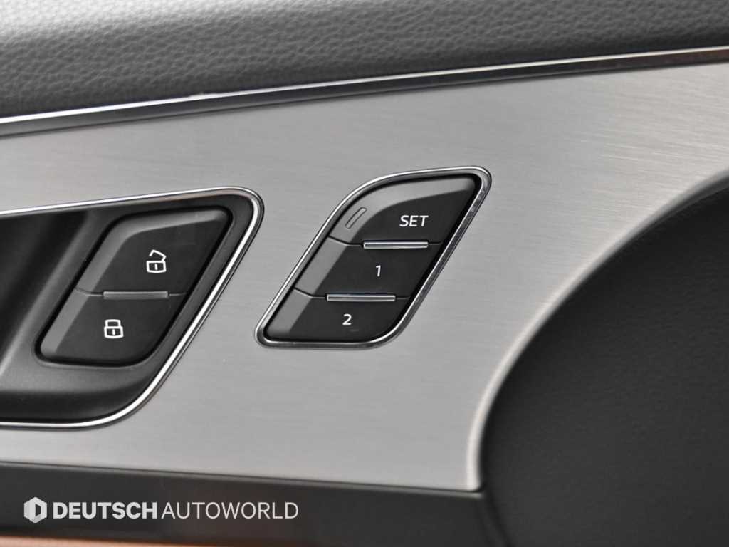 Audi Q7 — photo 17