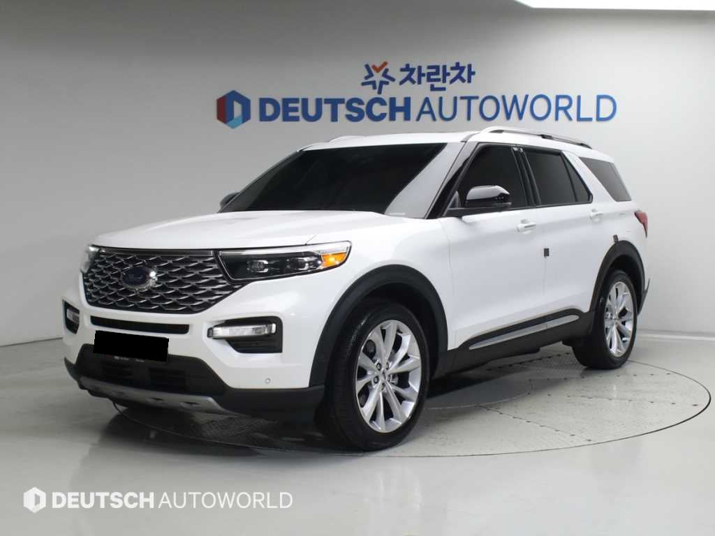 Ford Explorer — photo 02