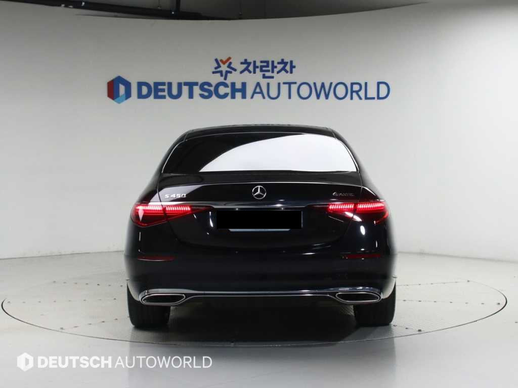 Mercedes-Benz S-Class — photo 04