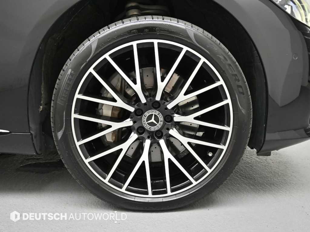 Mercedes-Benz S-Class — photo 05