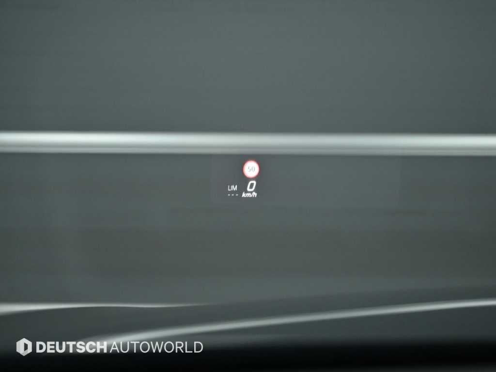 Mercedes-Benz S-Class — photo 17