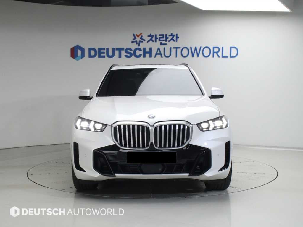 BMW X5 — photo 03