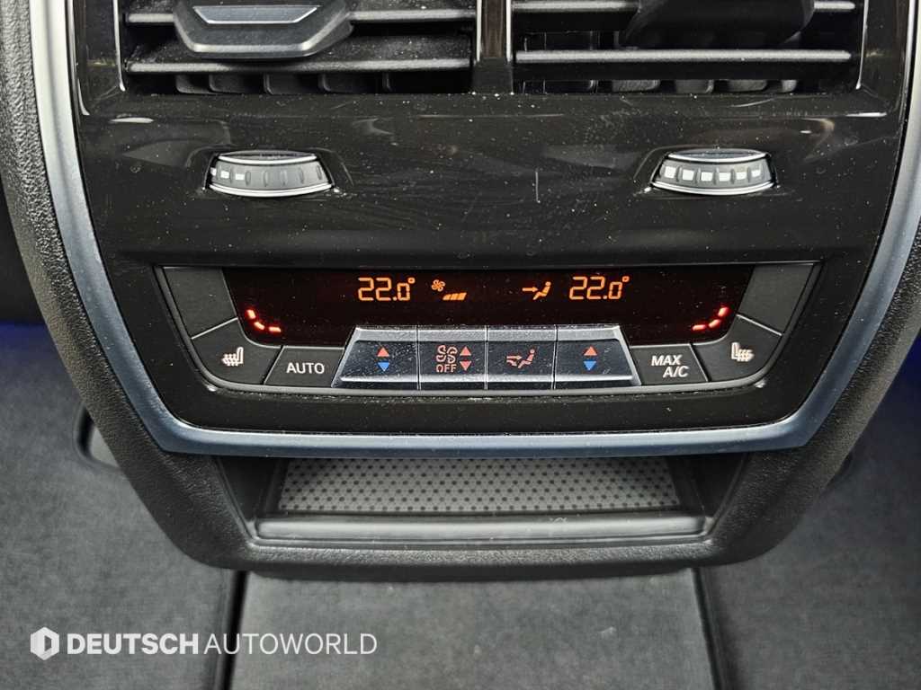 BMW X5 — photo 16