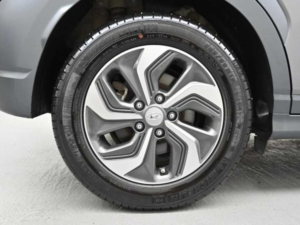 Hyundai Kona — photo 05
