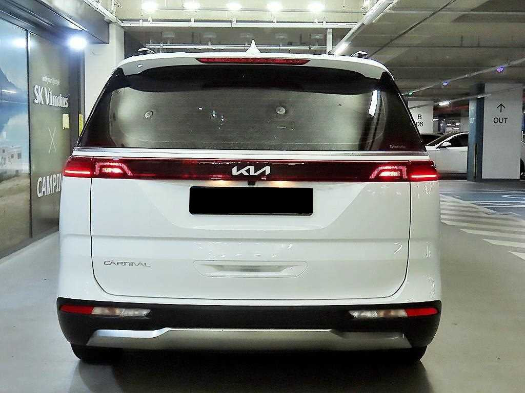 Kia Carnival — photo 05