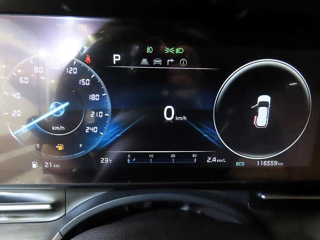 Kia Carnival — photo 09