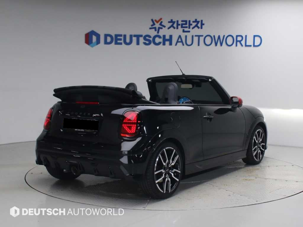 Mini Cooper Convertible — photo 02