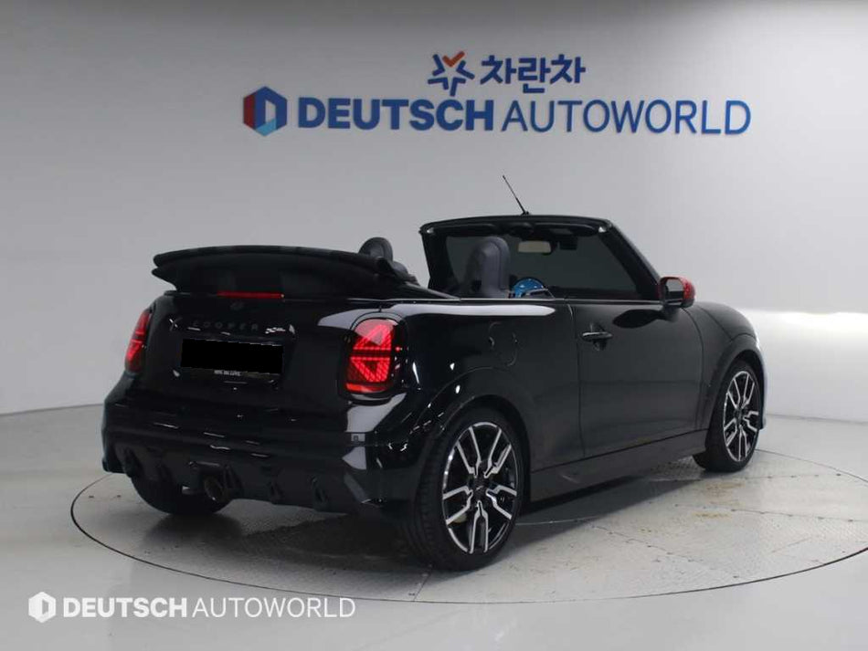 Mini Cooper Convertible — photo 02