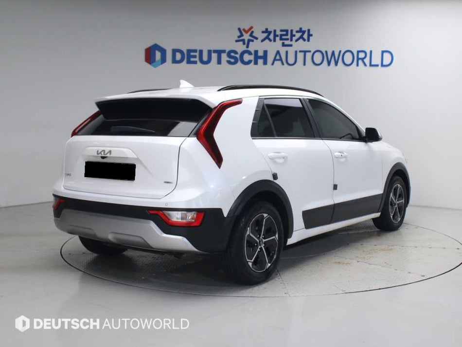 Kia Niro — photo 02