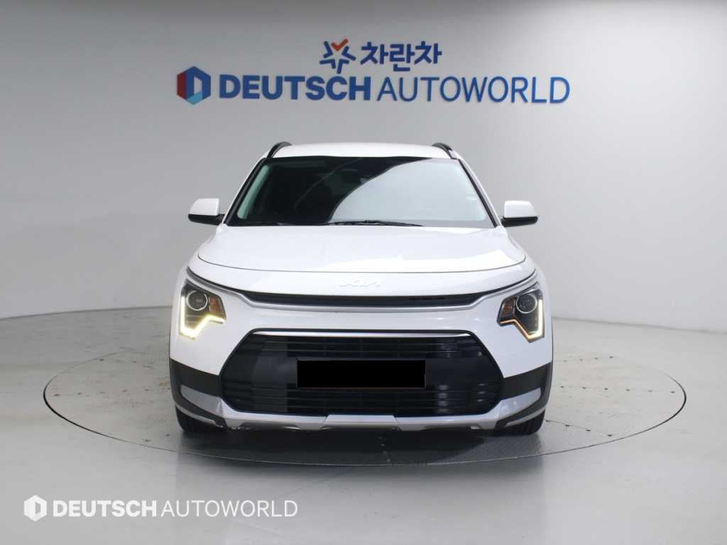 Kia Niro — photo 03