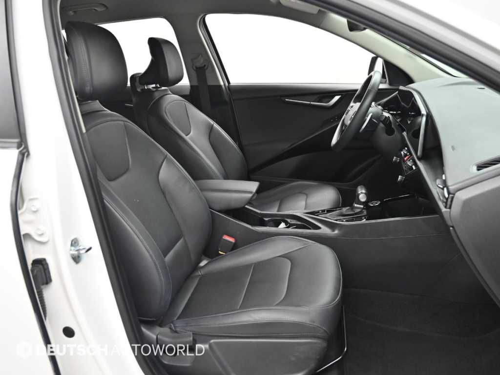 Kia Niro — photo 10