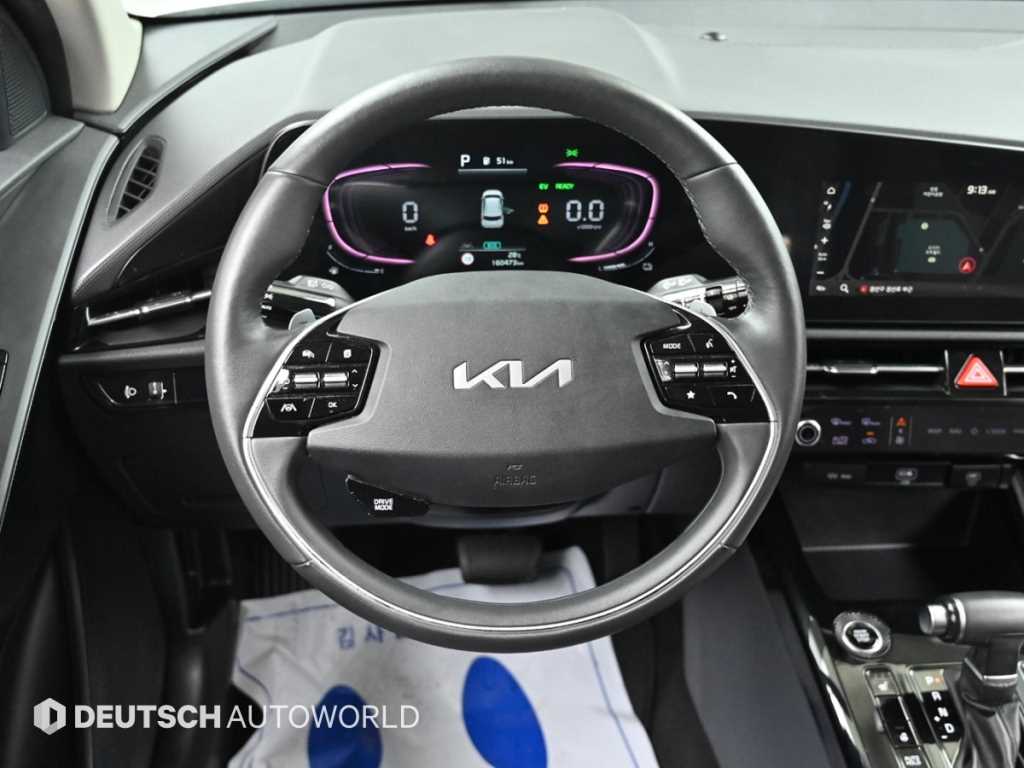 Kia Niro — photo 13
