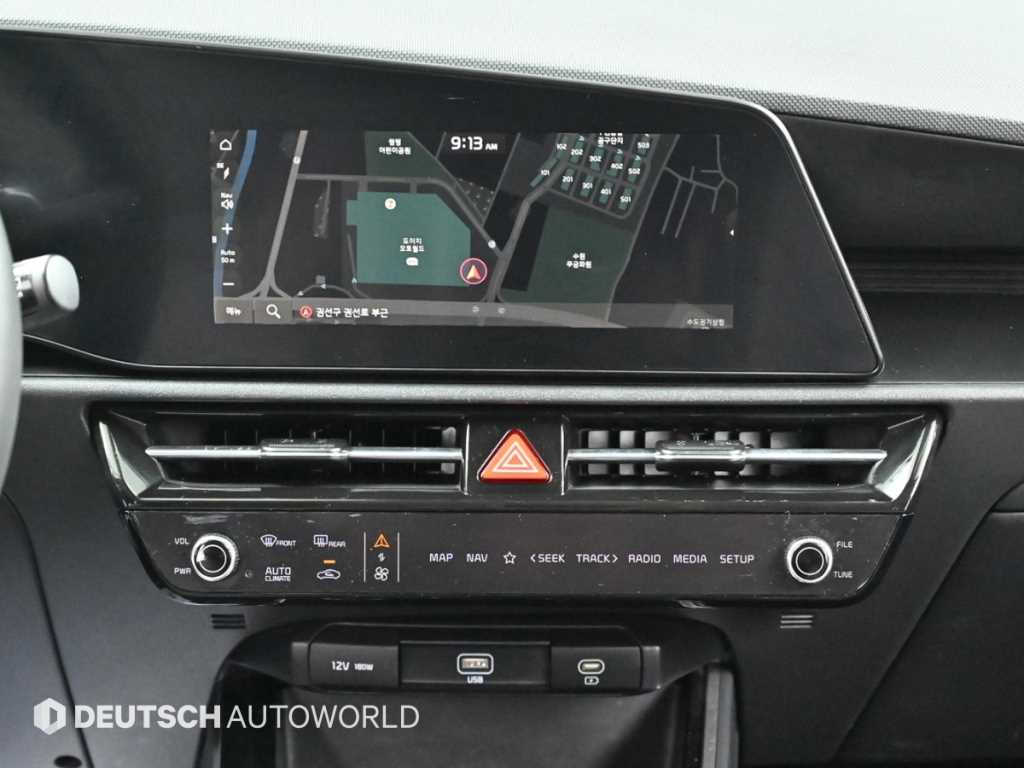 Kia Niro — photo 14