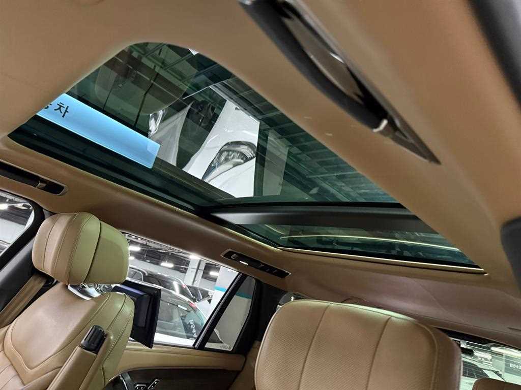 Land Rover Range Rover — photo 16