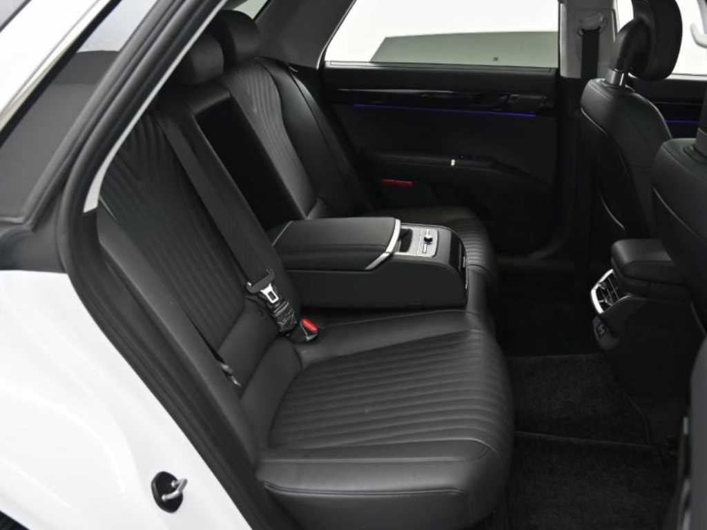 Hyundai Grandeur — photo 12