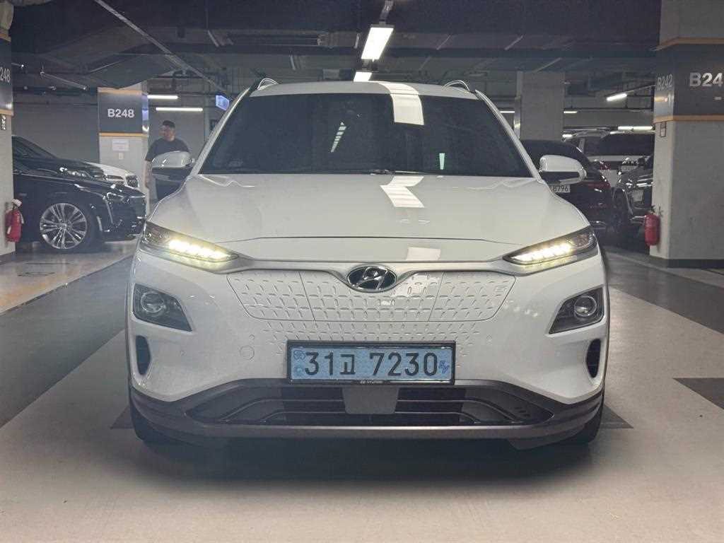 Hyundai Kona — photo 02