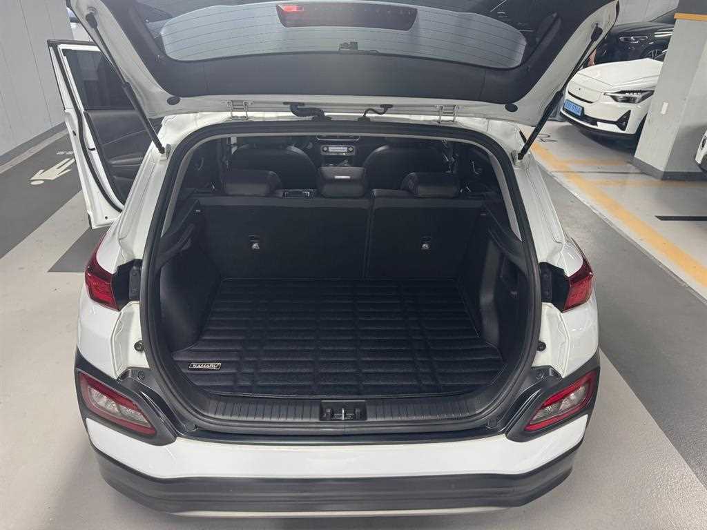 Hyundai Kona — photo 06