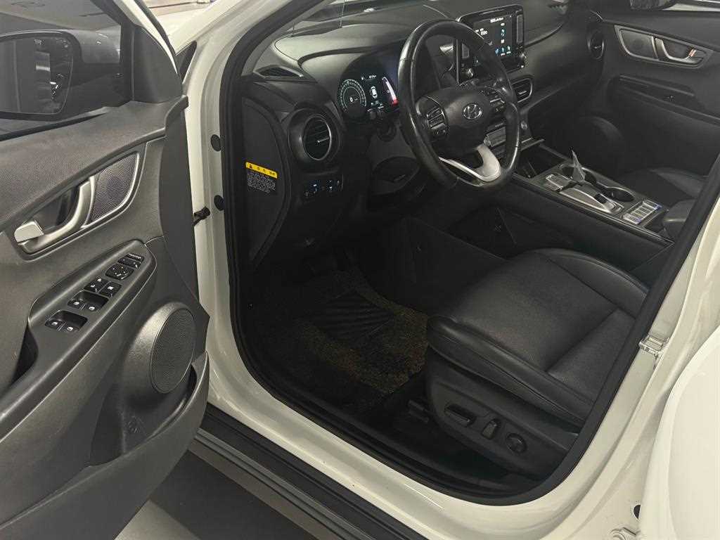 Hyundai Kona — photo 08