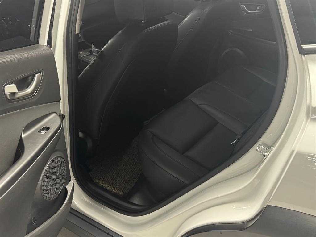 Hyundai Kona — photo 09