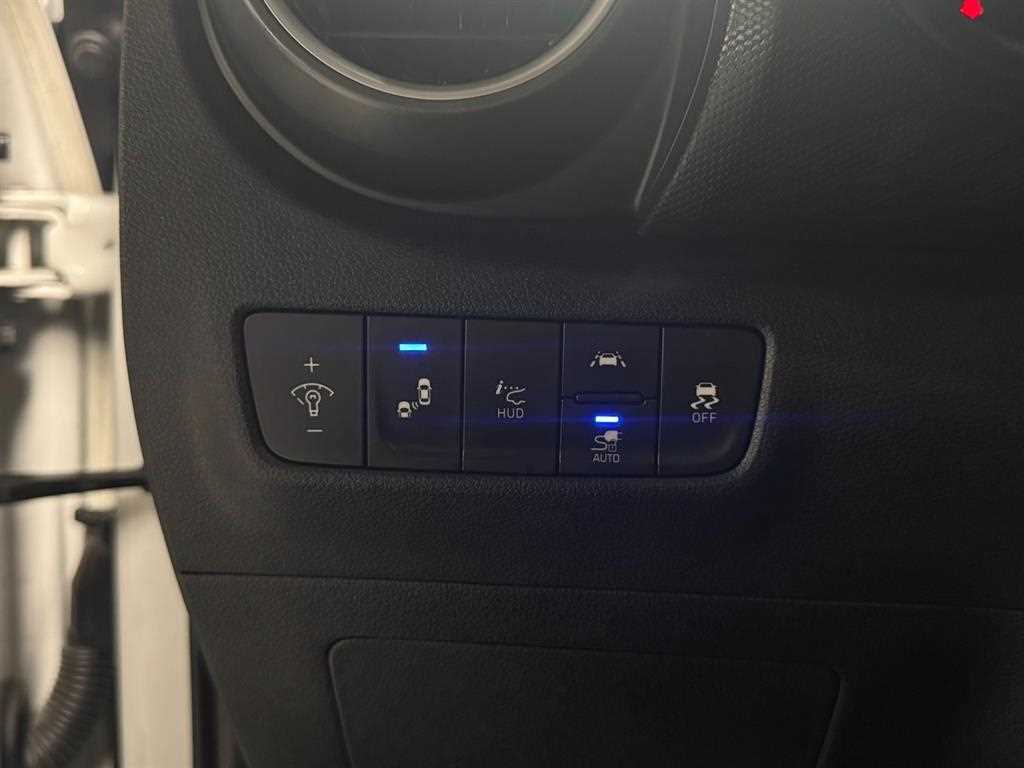 Hyundai Kona — photo 17