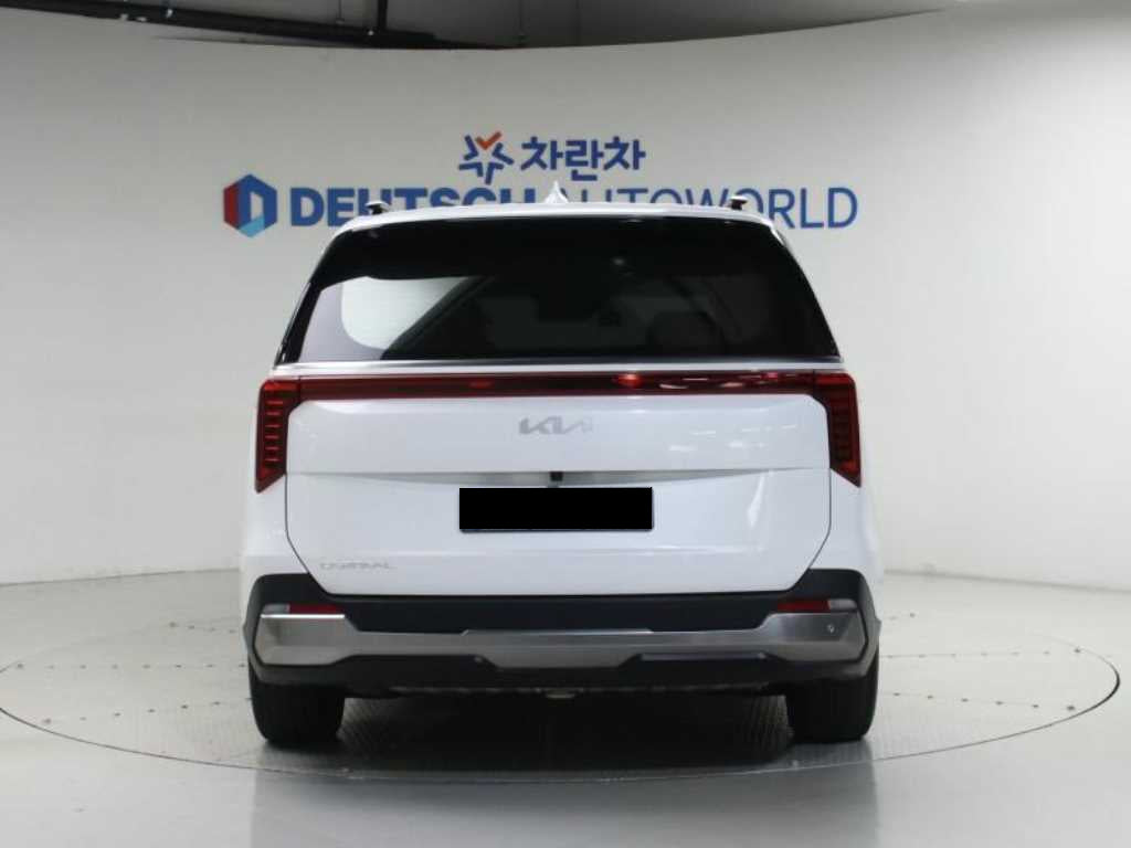 Kia Carnival — photo 04