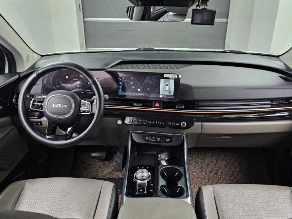 Kia Carnival — photo 07