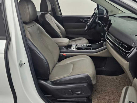 Kia Carnival — photo 10