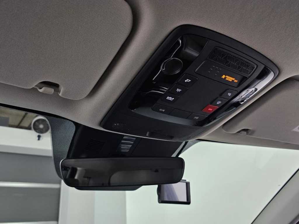 Kia Carnival — photo 18