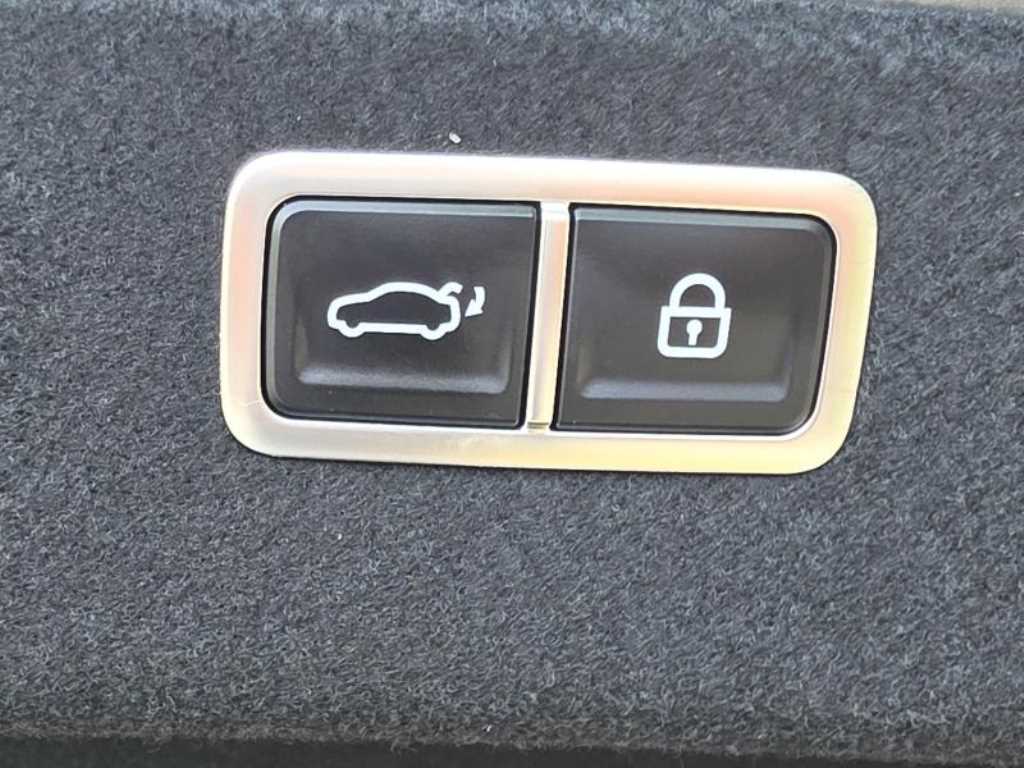 Genesis G80 — photo 15