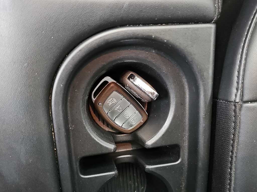 Hyundai Casper — photo 15