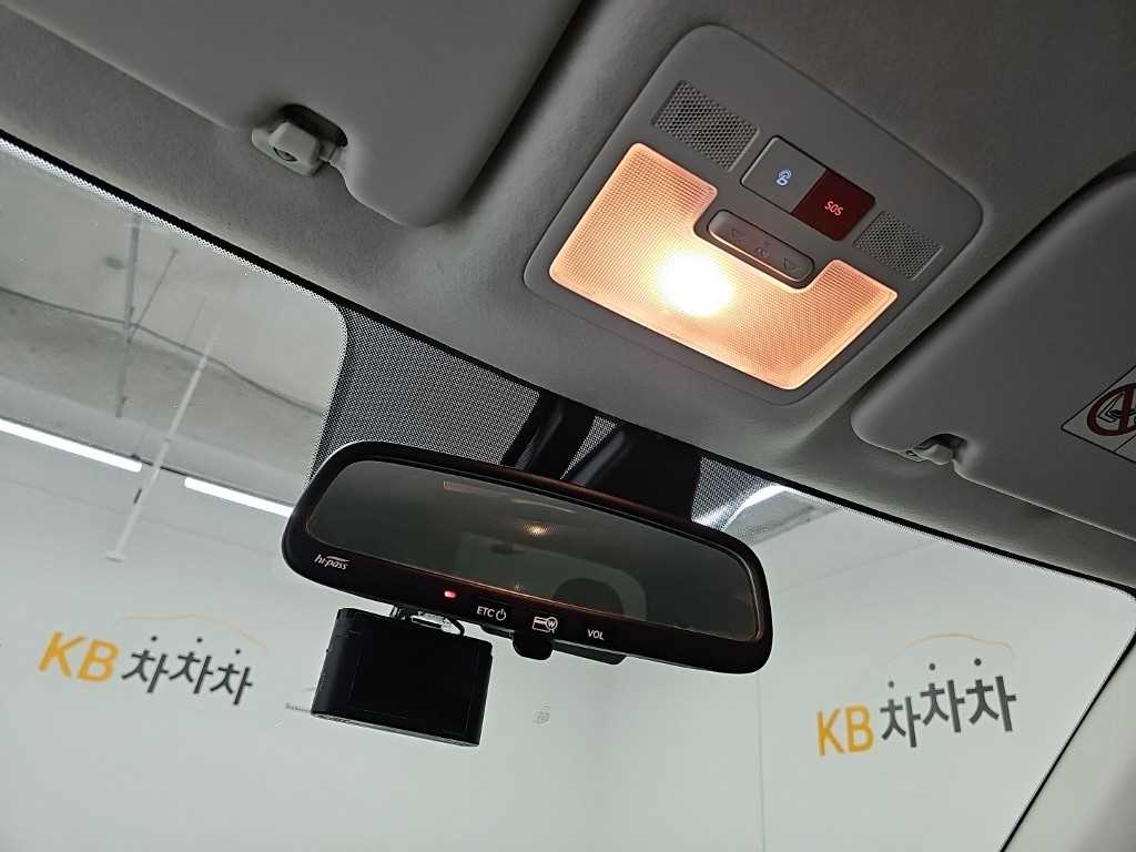 Hyundai Casper — photo 16