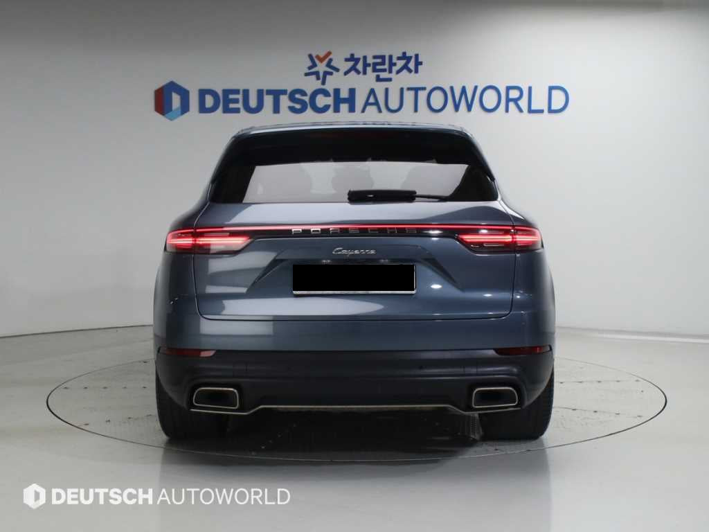 Porsche Cayenne — photo 04