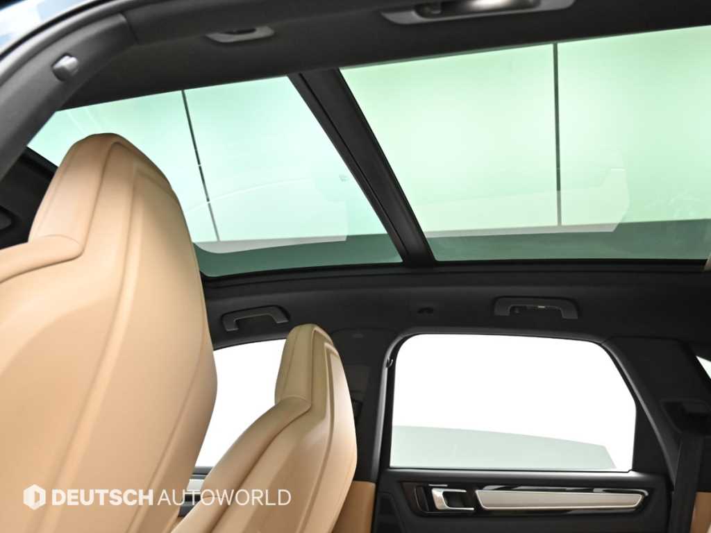 Porsche Cayenne — photo 19