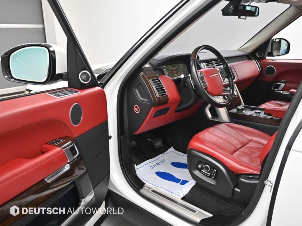 Land Rover Range Rover — photo 11