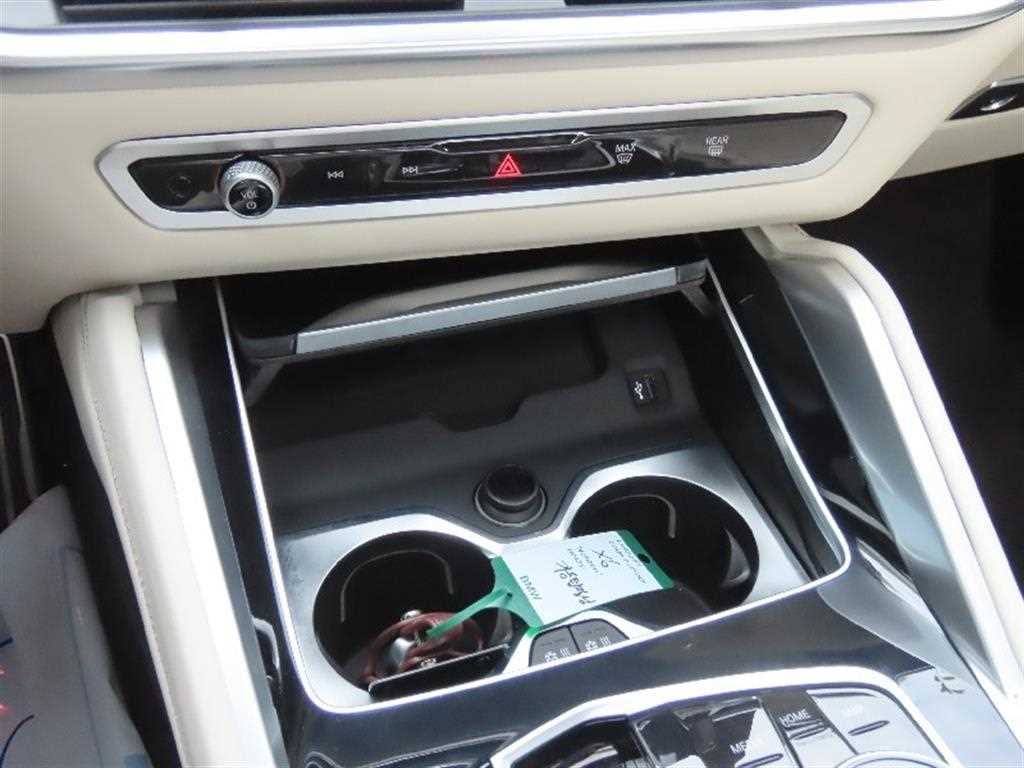 BMW X6 — photo 07