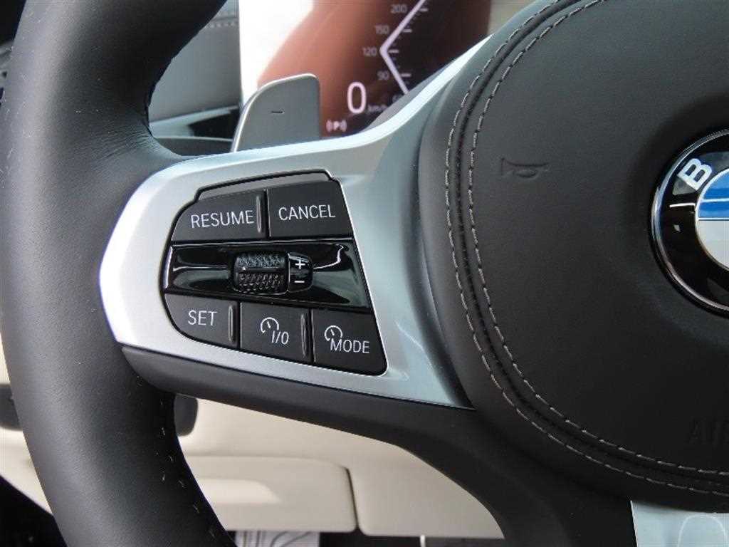BMW X6 — photo 11