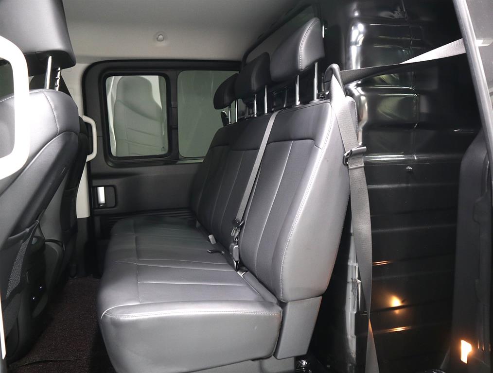 Hyundai Staria — photo 10