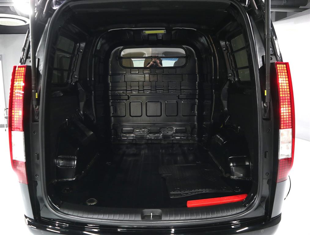 Hyundai Staria — photo 17