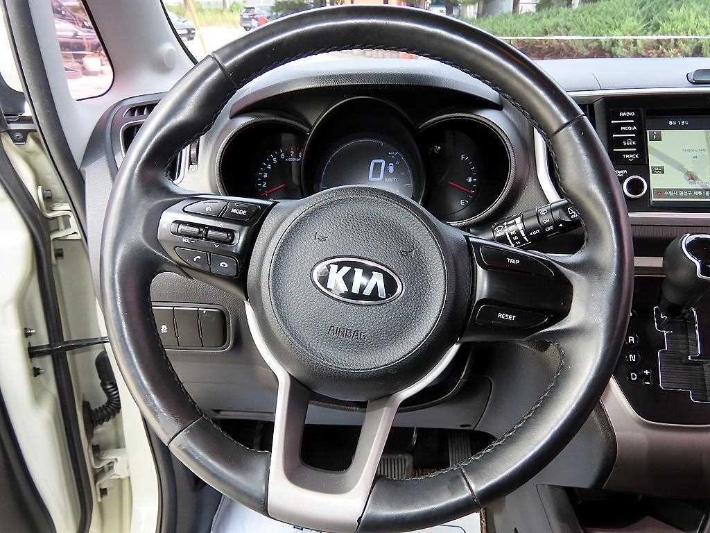 Kia RAY — photo 08
