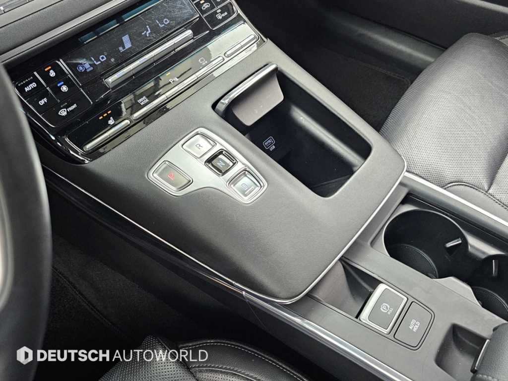 Hyundai Grandeur — photo 09