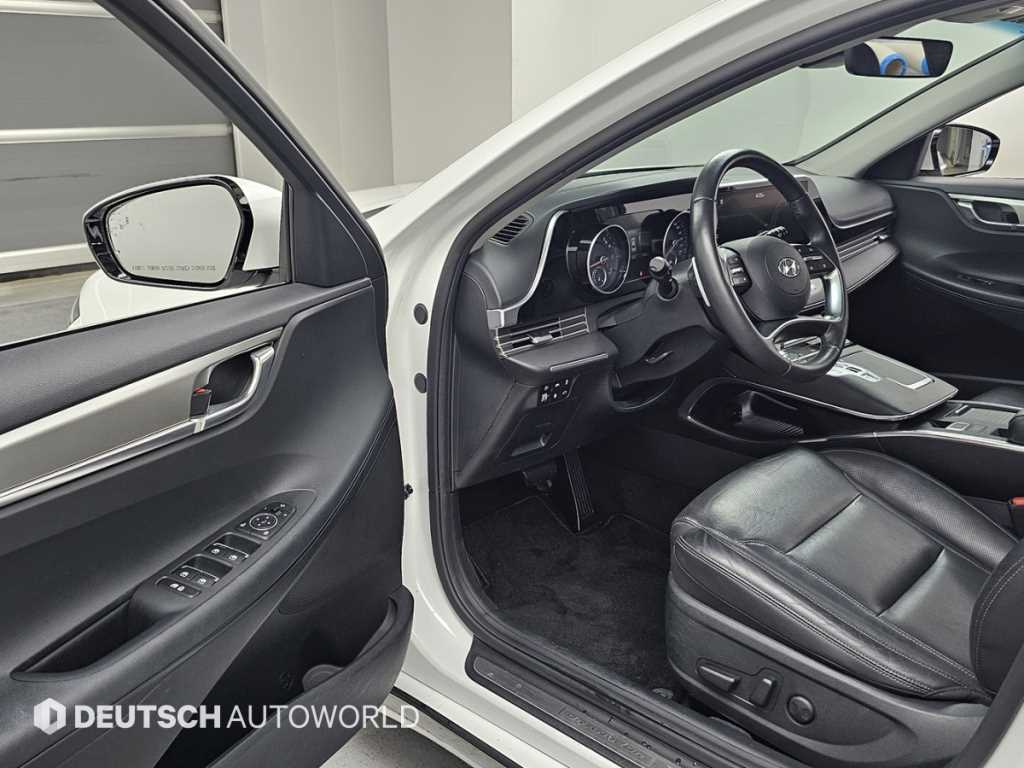 Hyundai Grandeur — photo 11