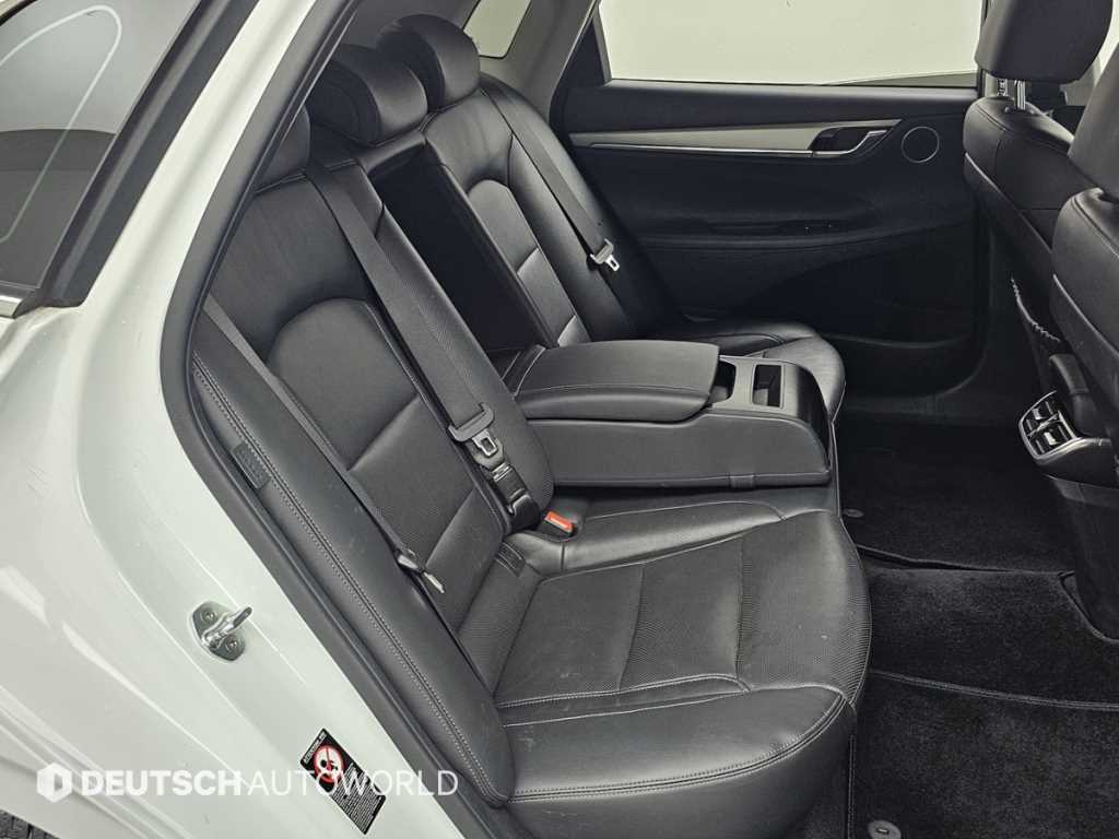 Hyundai Grandeur — photo 12