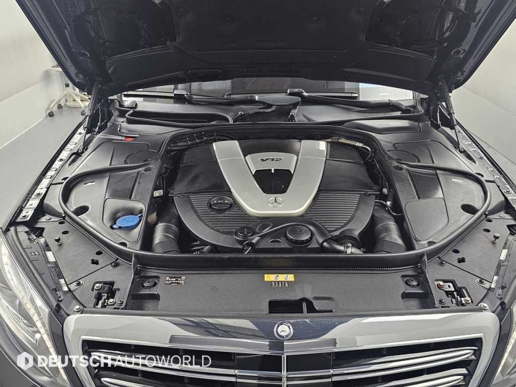 Mercedes-Benz S-Class — photo 06