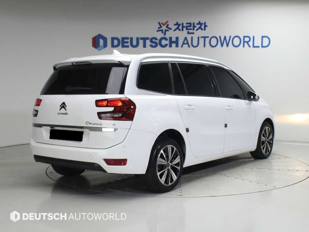 Citroen C4 SpaceTourer — photo 02