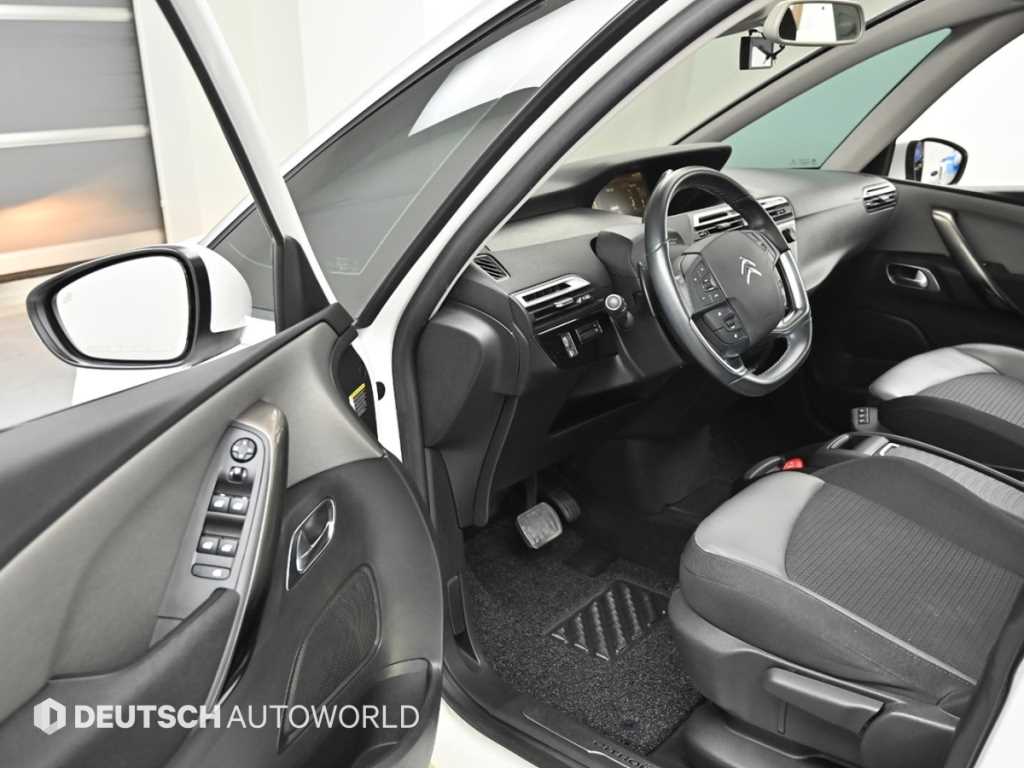 Citroen C4 SpaceTourer — photo 11